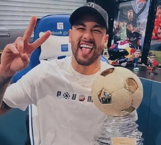 在现代足球 在现代足球