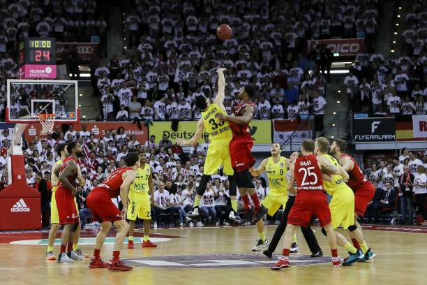 手们在赛场 手们在赛场