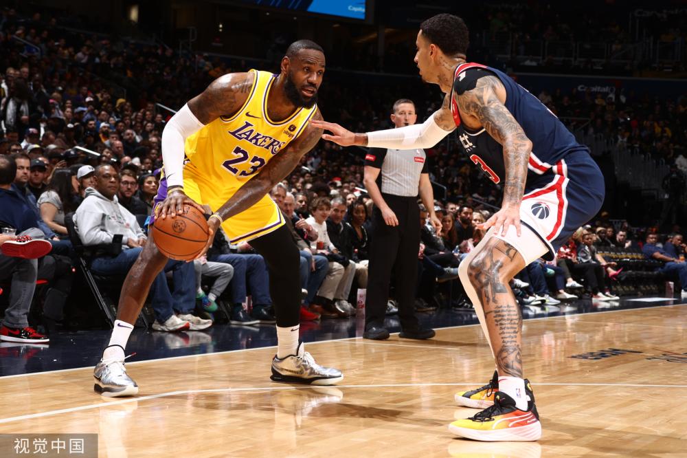 间能让球迷 间能让球迷